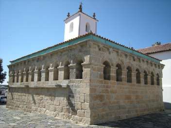Domus Municipalis